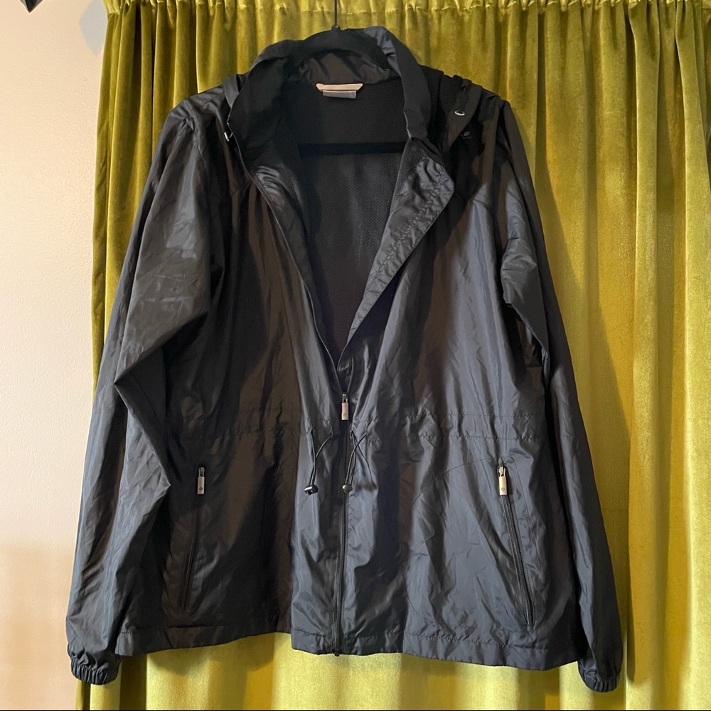 Columbia Lightweight Mesh-Lined Jacket in Black